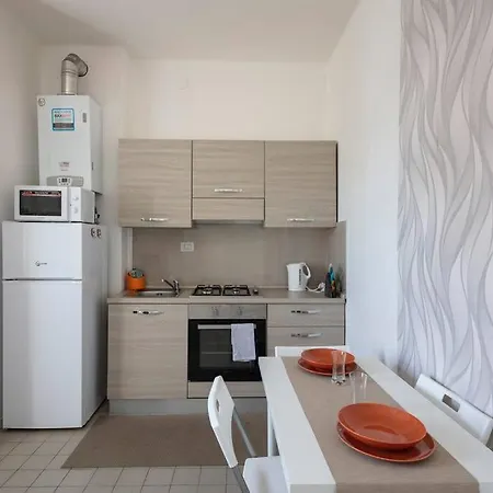 Vicino Ospedale Con Self Check-in 아파트