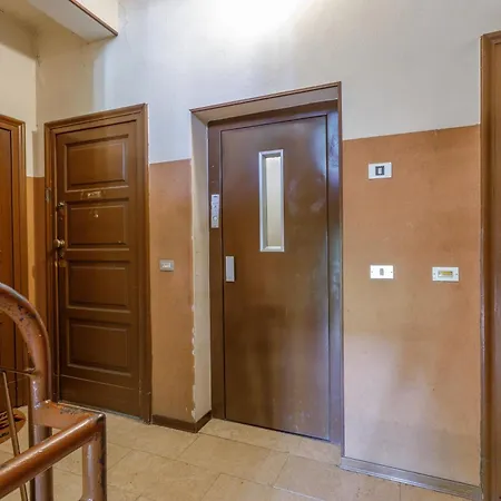 Vicino Ospedale Con Self Check-in Lägenhet Parma