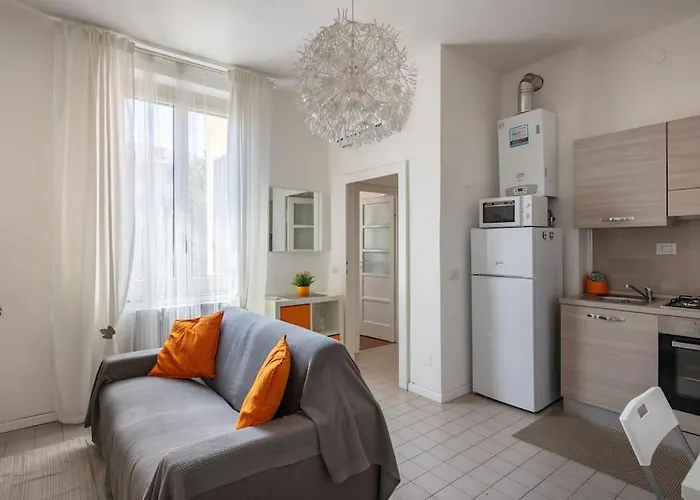 Vicino Ospedale Con Self Check-in Parma