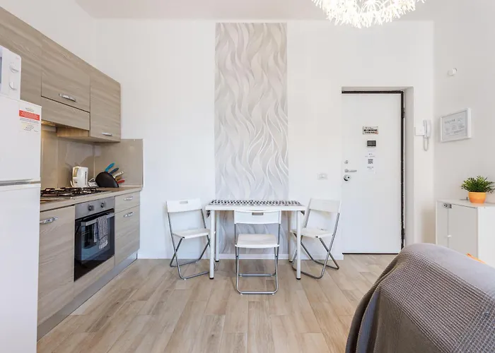 Vicino Ospedale Con Self Check-in Parma